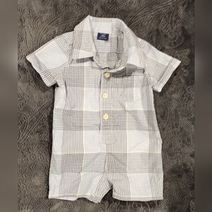 BABY GAP ROMPER 0-3 MONTHS